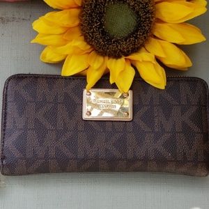 Michael Kors wallet